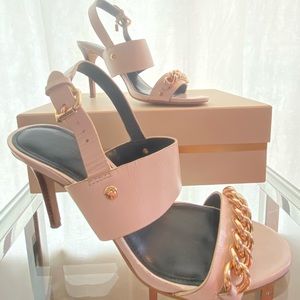 COACH HEELS WITH CHAIN
